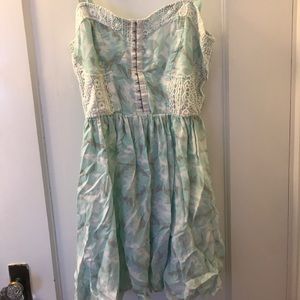 Sleeveless dress - teal and white