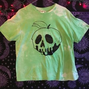 Snow White poison apple tshirt