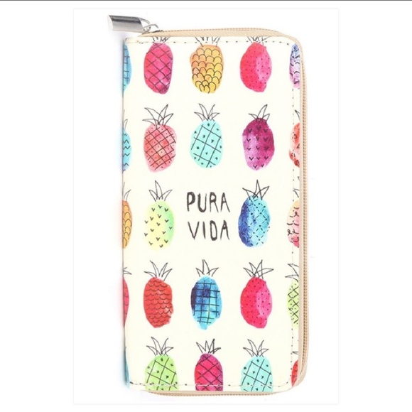 Pineapple Wallet - Picture 1 of 3