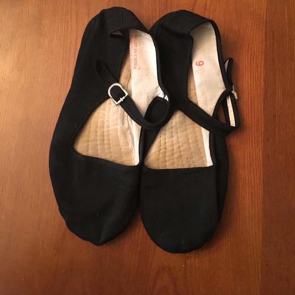 Size 9 black urban outfitters Mary Janes