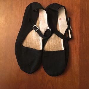 Size 9 black urban outfitters Mary Janes