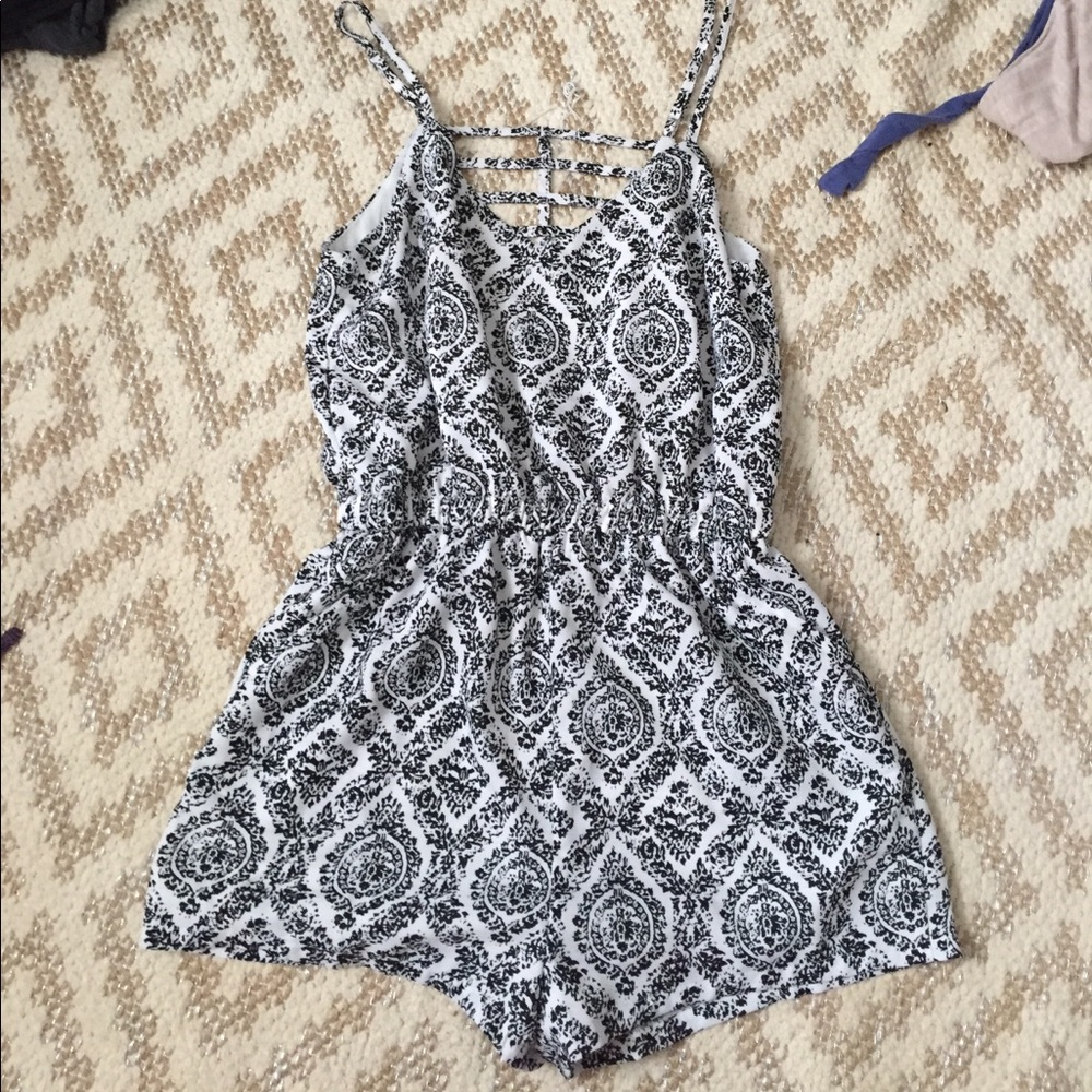 Toni romper