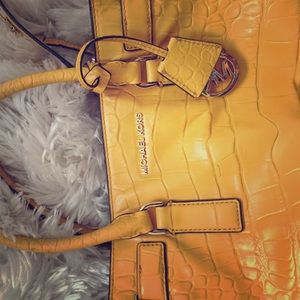 Cute spring time Michael Kors Purse