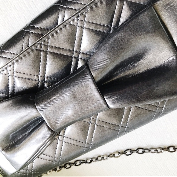 *PRICE DROP!* ZARA Metallic Purse/Clutch with Bow - Picture 2 of 8