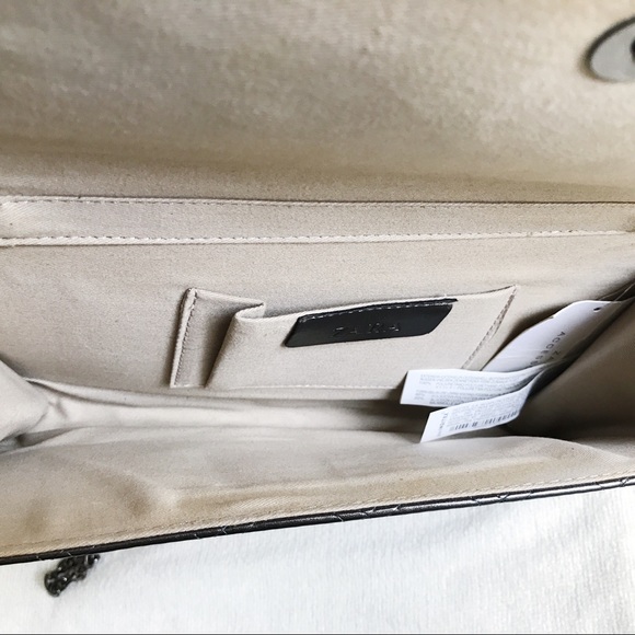 *PRICE DROP!* ZARA Metallic Purse/Clutch with Bow - Picture 5 of 8