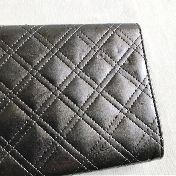 *PRICE DROP!* ZARA Metallic Purse/Clutch with Bow - Picture 8 of 8