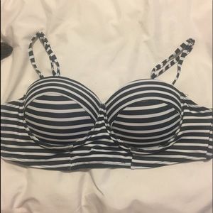 Black & white striped pushup bikini top