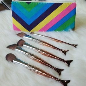 6 PIECE MERMAID PRO BRUSH SET