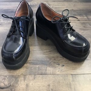 Jeffrey Campbell size 8.5 platform oxfords