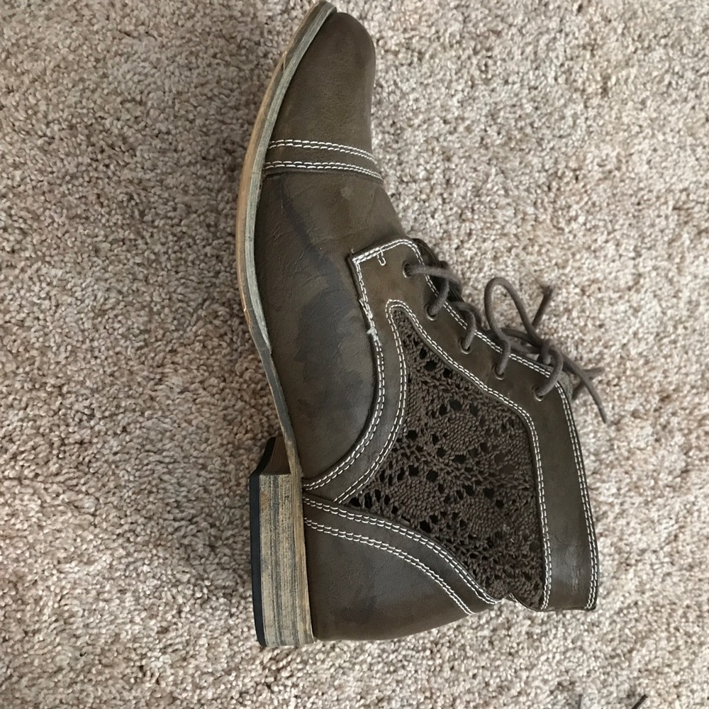 Distressed booties - Picture 3 of 3