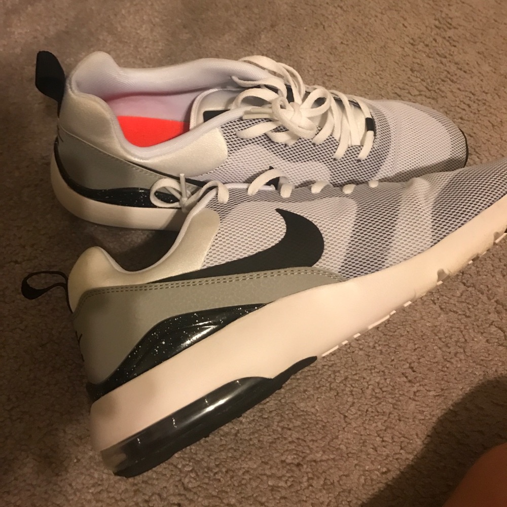 Nike air max