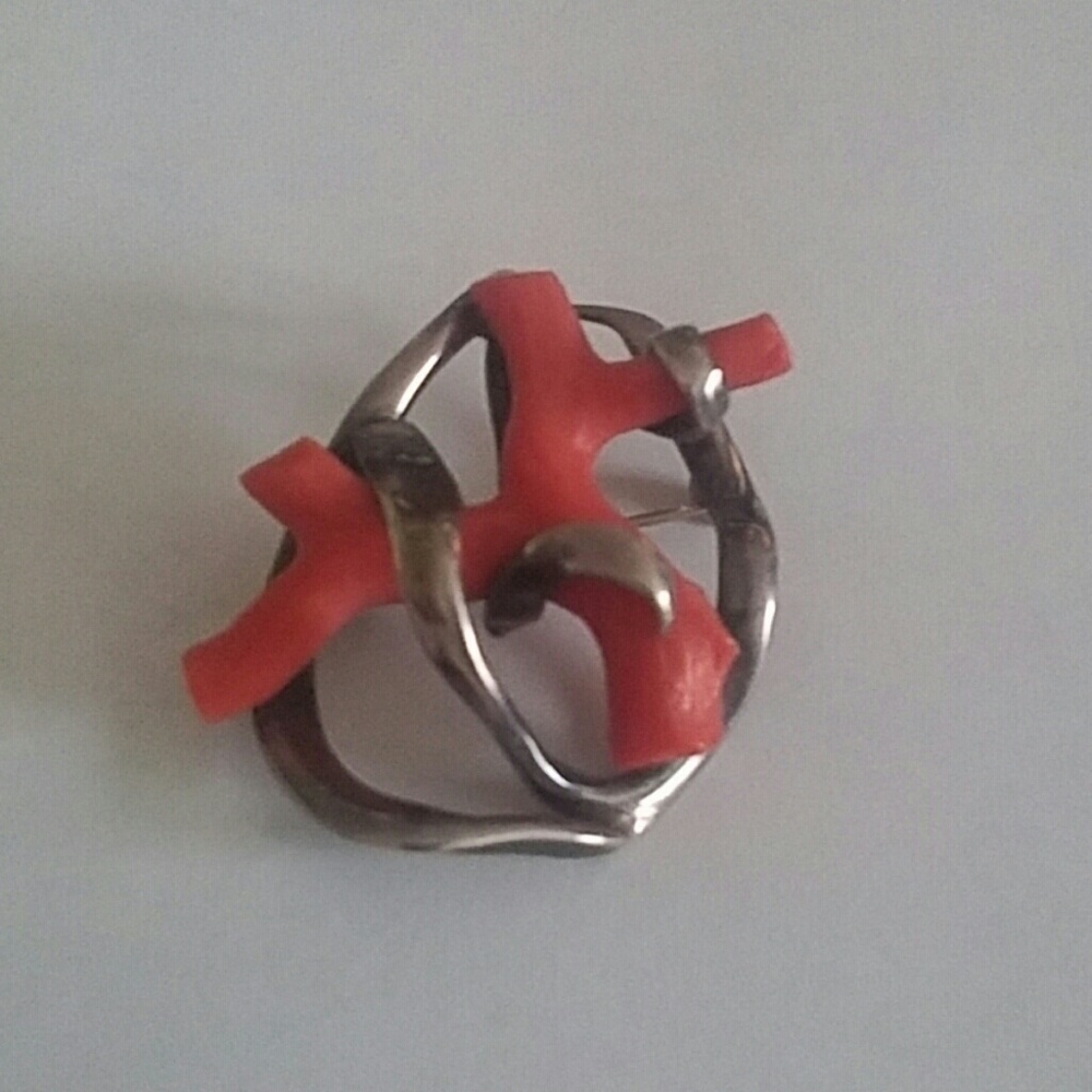 Vintage sterling and marked SUTTON Pin/brooch