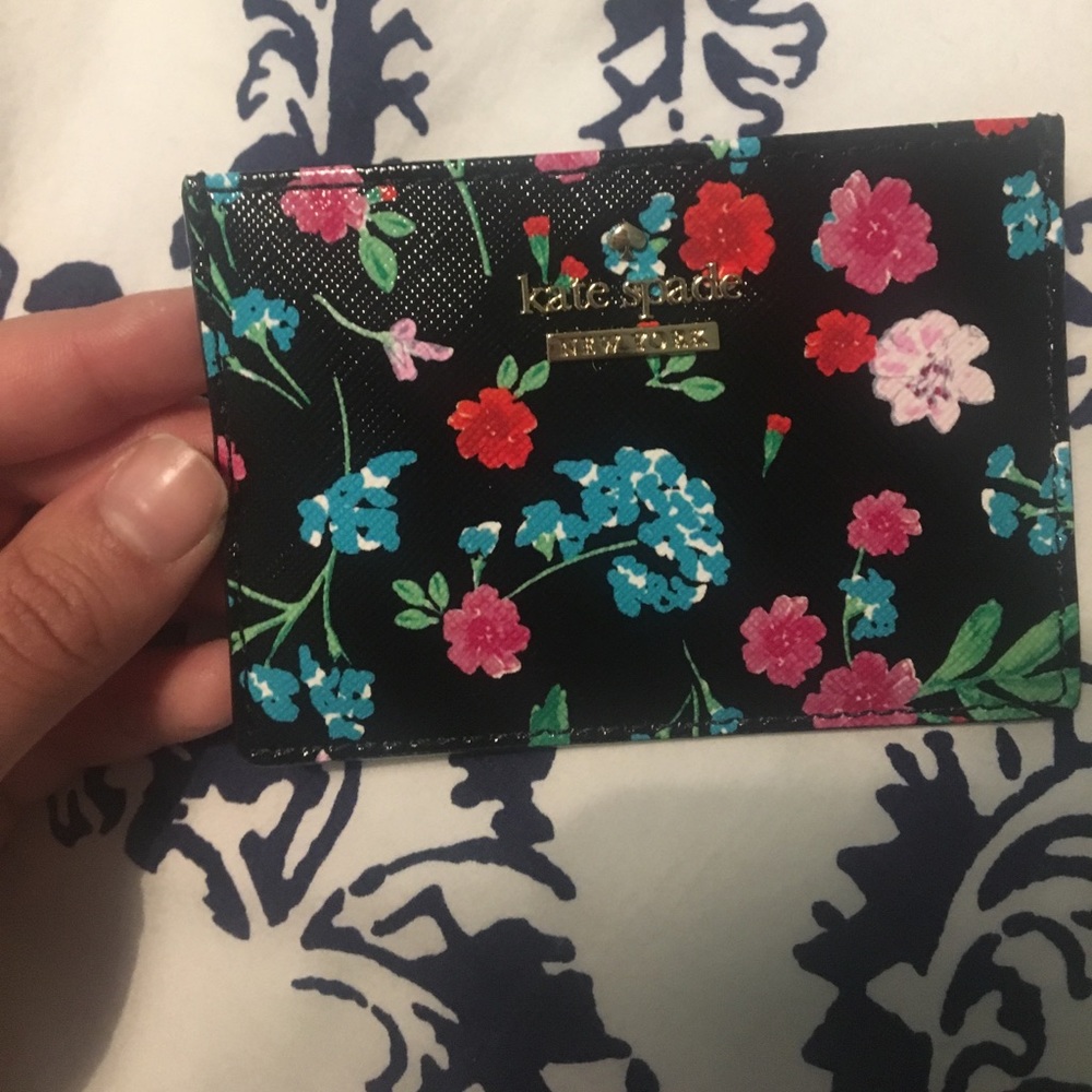 NWT KATE SPADE FLORAL CARD HOLDER
