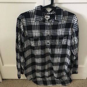 Women's flannel size M black and white