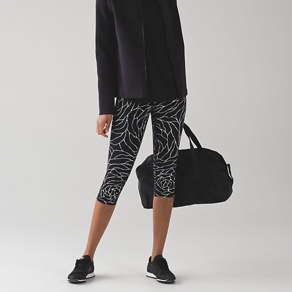 Lululemon 1/2 Tight
