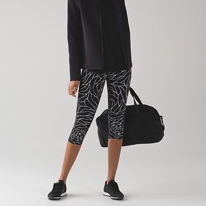 Lululemon 1/2 Tight