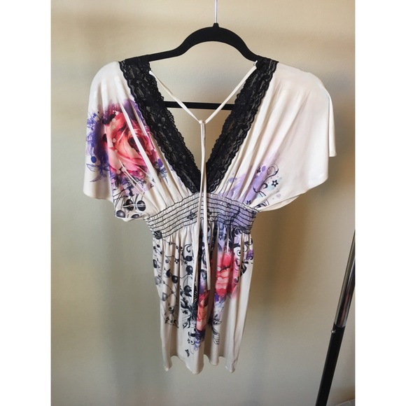 Love Culture Top - Picture 3 of 3