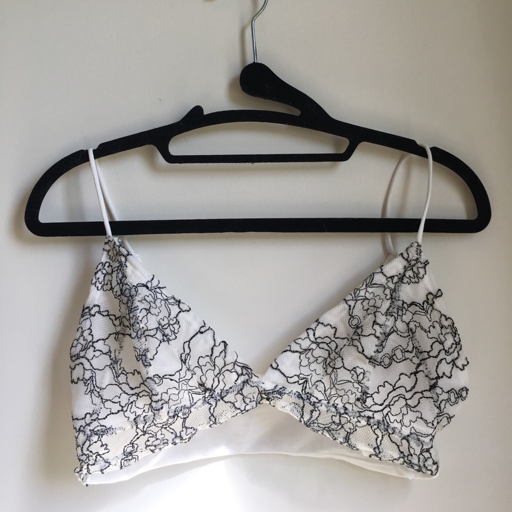 Black and white bralet
