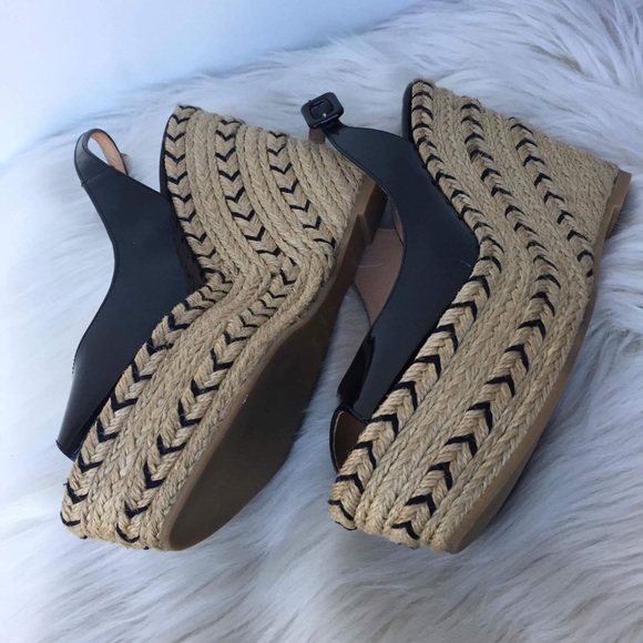 Authentic Valentino Black Patent Leather Slingback - Picture 3 of 8