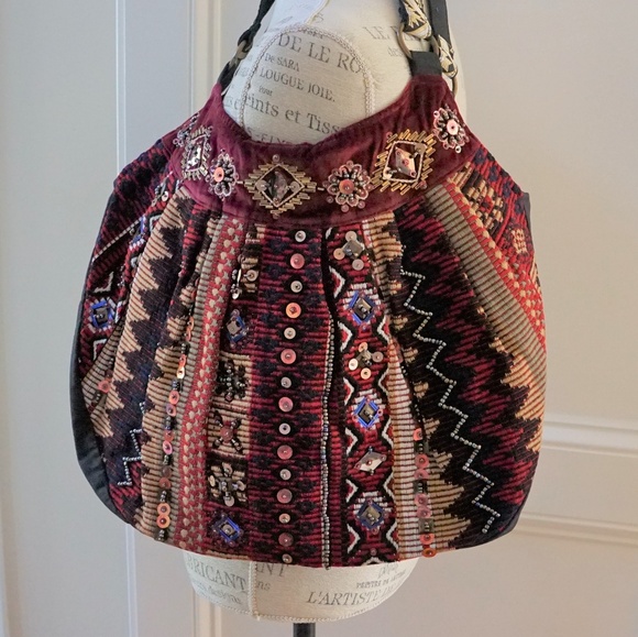 Bohemian hobo bag beaded velvet accent - Picture 2 of 7