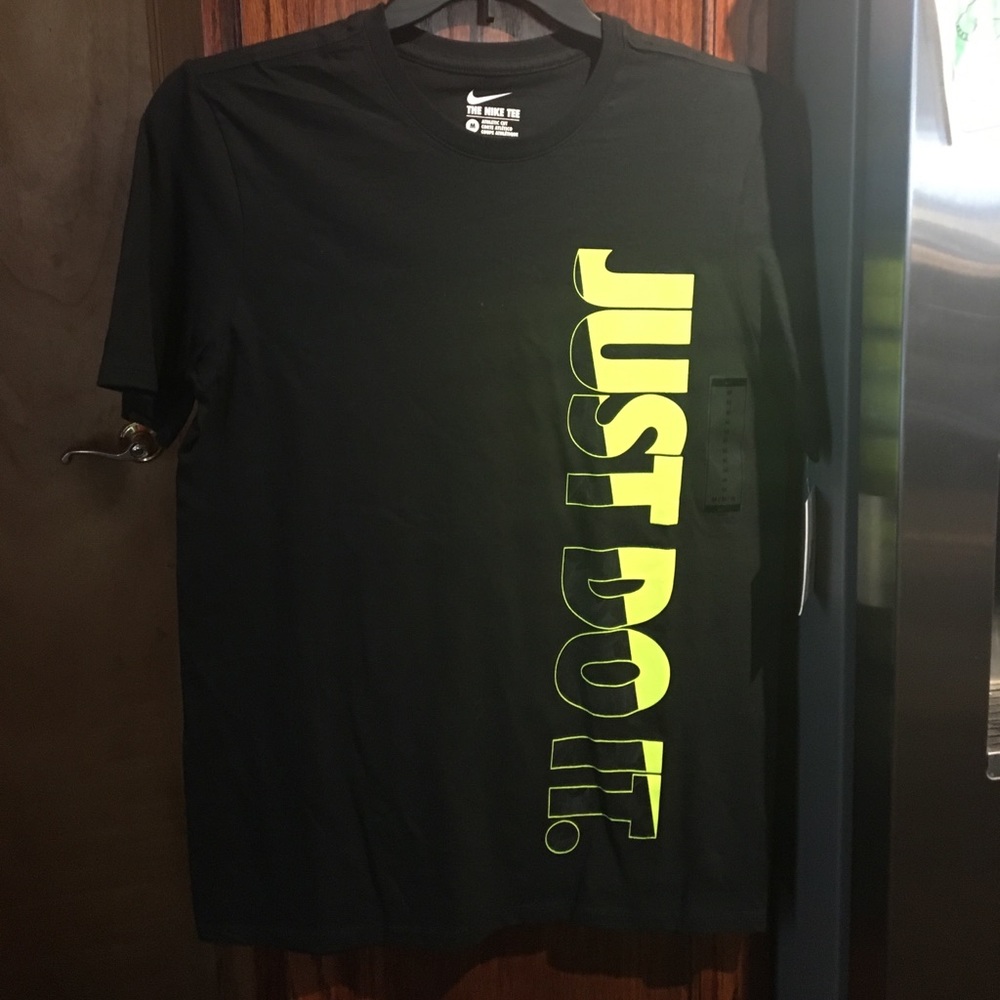 Men's sports shirts