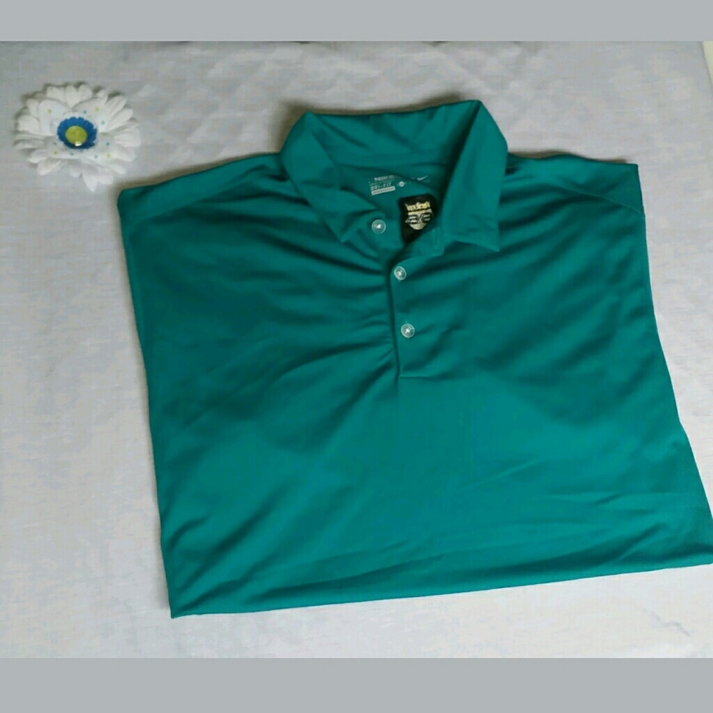 ❌ SOLD ❌ Special Edition Nike Golf Shirt