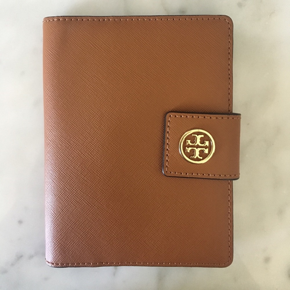 Tory Burch Passport Wallet