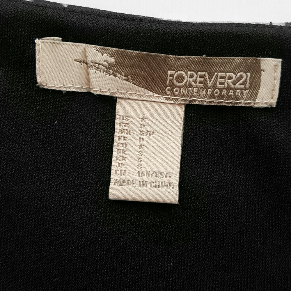 Floral print dress - Forever21-Excellent condition! - Picture 5 of 6