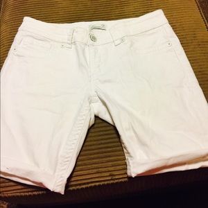 White denim Bermuda us