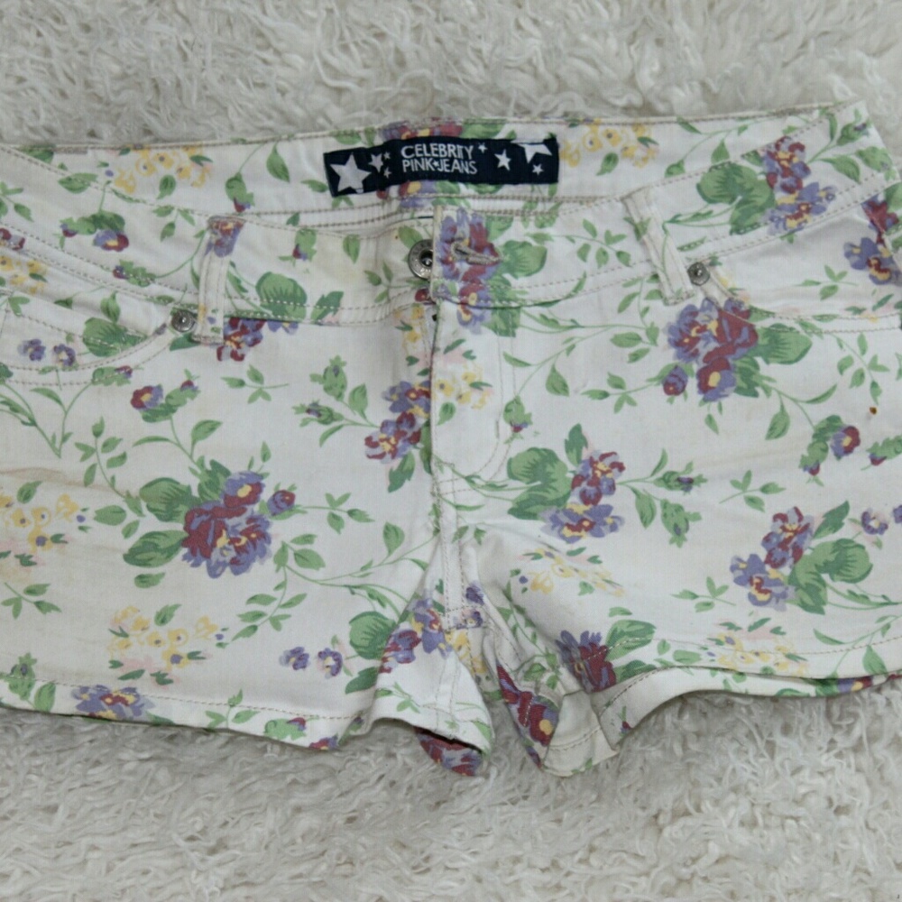 White floral print shorts
