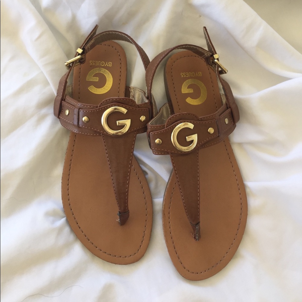 🚫SOLD🚫 Guess Sandals with gold accents GGLondon