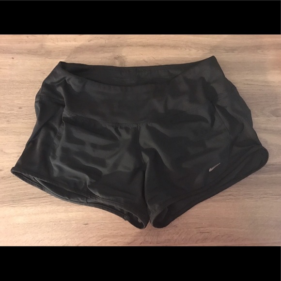 Nike shorts - Picture 2 of 3