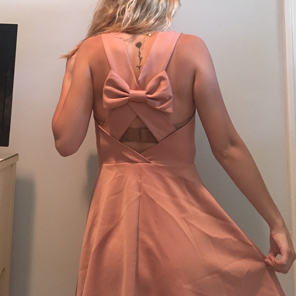 pink sweatheart neckline dress !