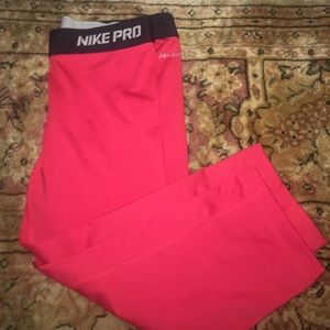 Nike Pro dri-fit capris