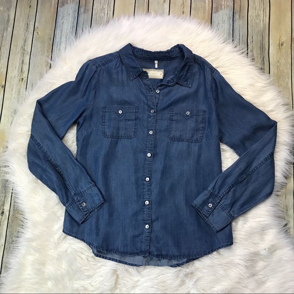 [Chambrai] Medium Wash Chambray Button Down