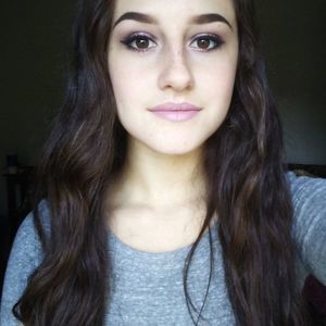 Meet your Posher, Natalia