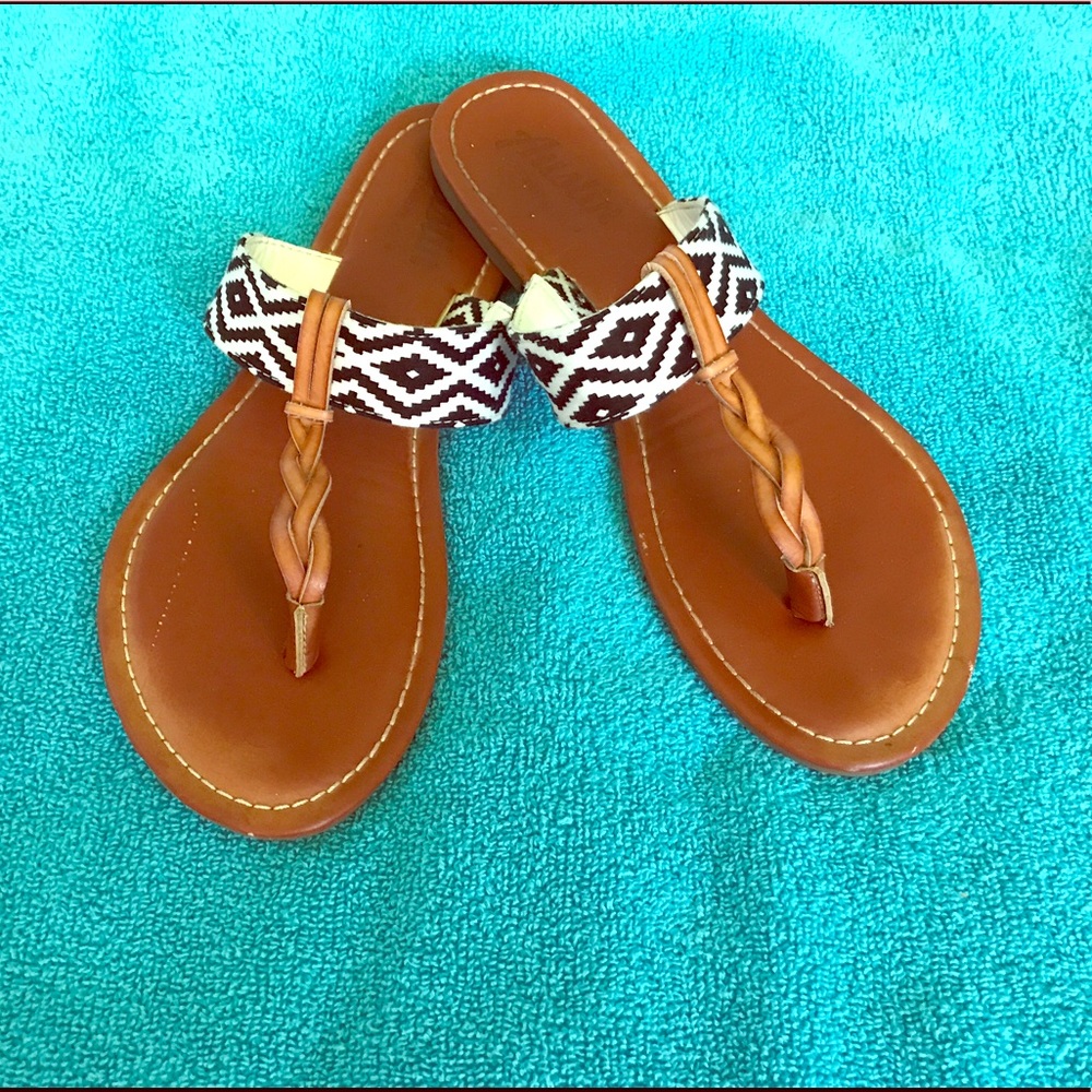 Aztec Sandals- sz 8