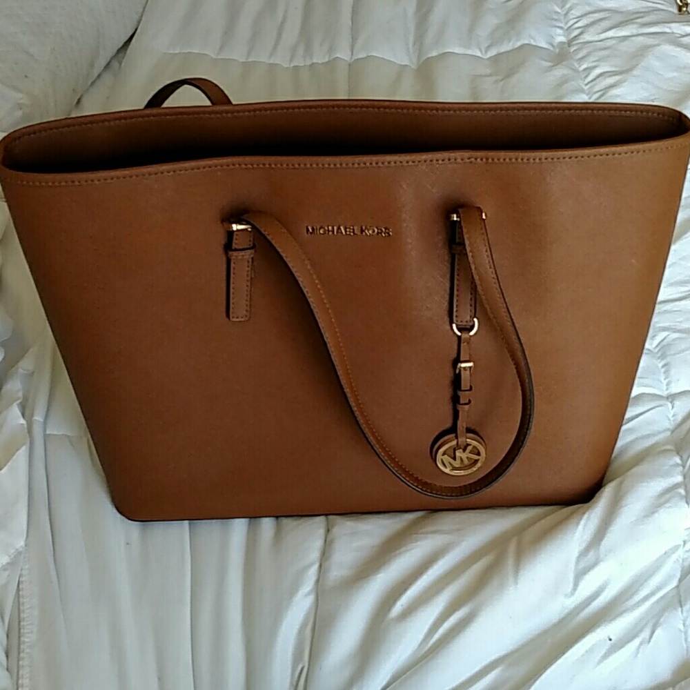 *Sold* Mk tote