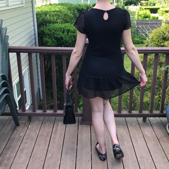 Little black dress 🌸 - Picture 2 of 5