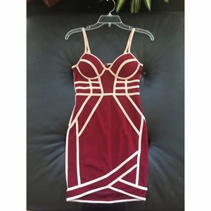 💎 Gorgeous 💎 NWOT Red and Cream Bodycon Dress