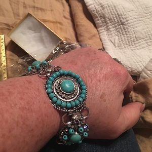 Beautiful Turquoise & Silver Toggle Bracelet