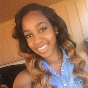 Meet your Posher, Veronica