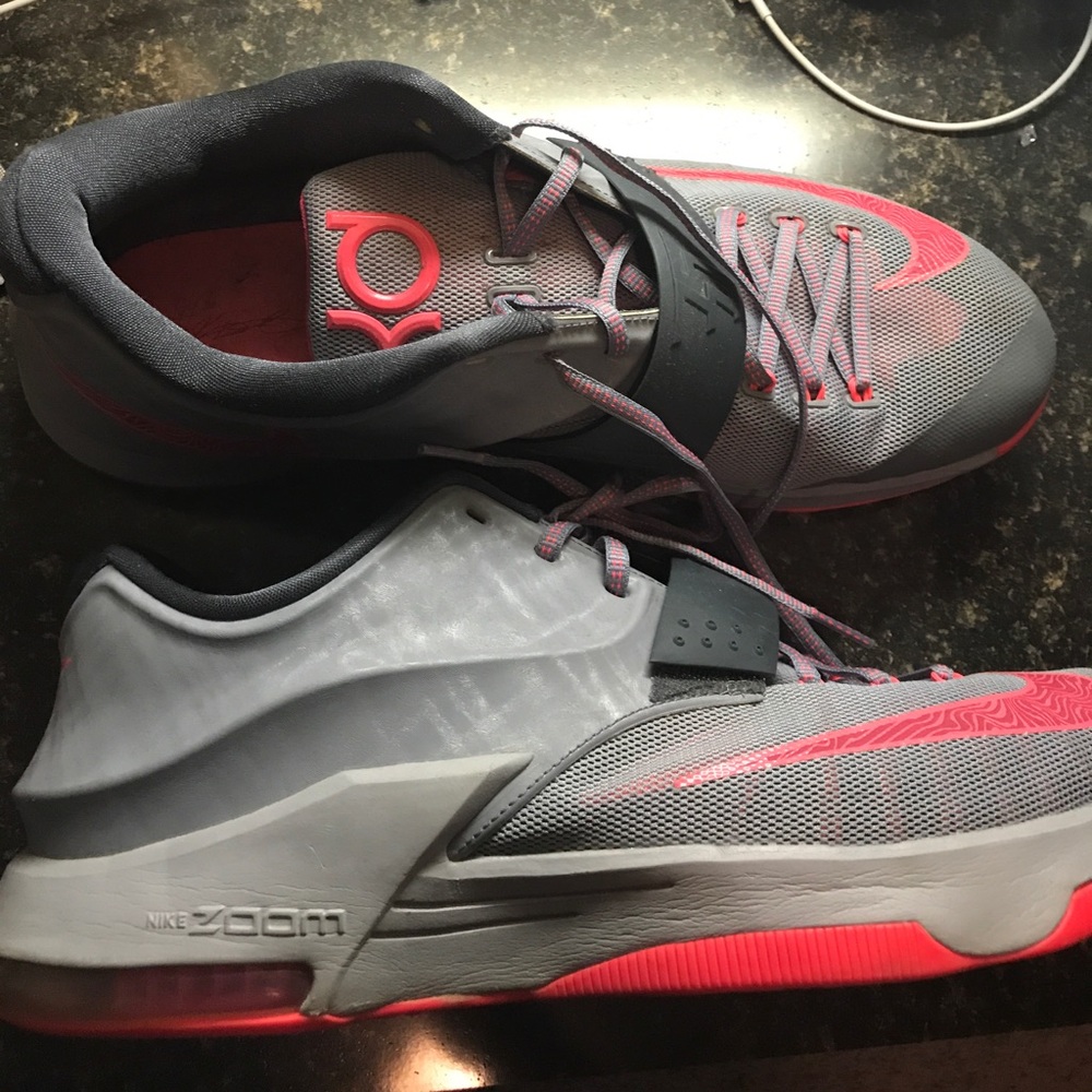 Nike KD 7 “Calm Before the Storm”