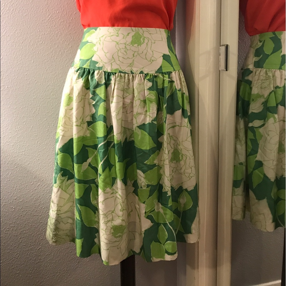 TRINA TURK floral green silk skirt sz 2