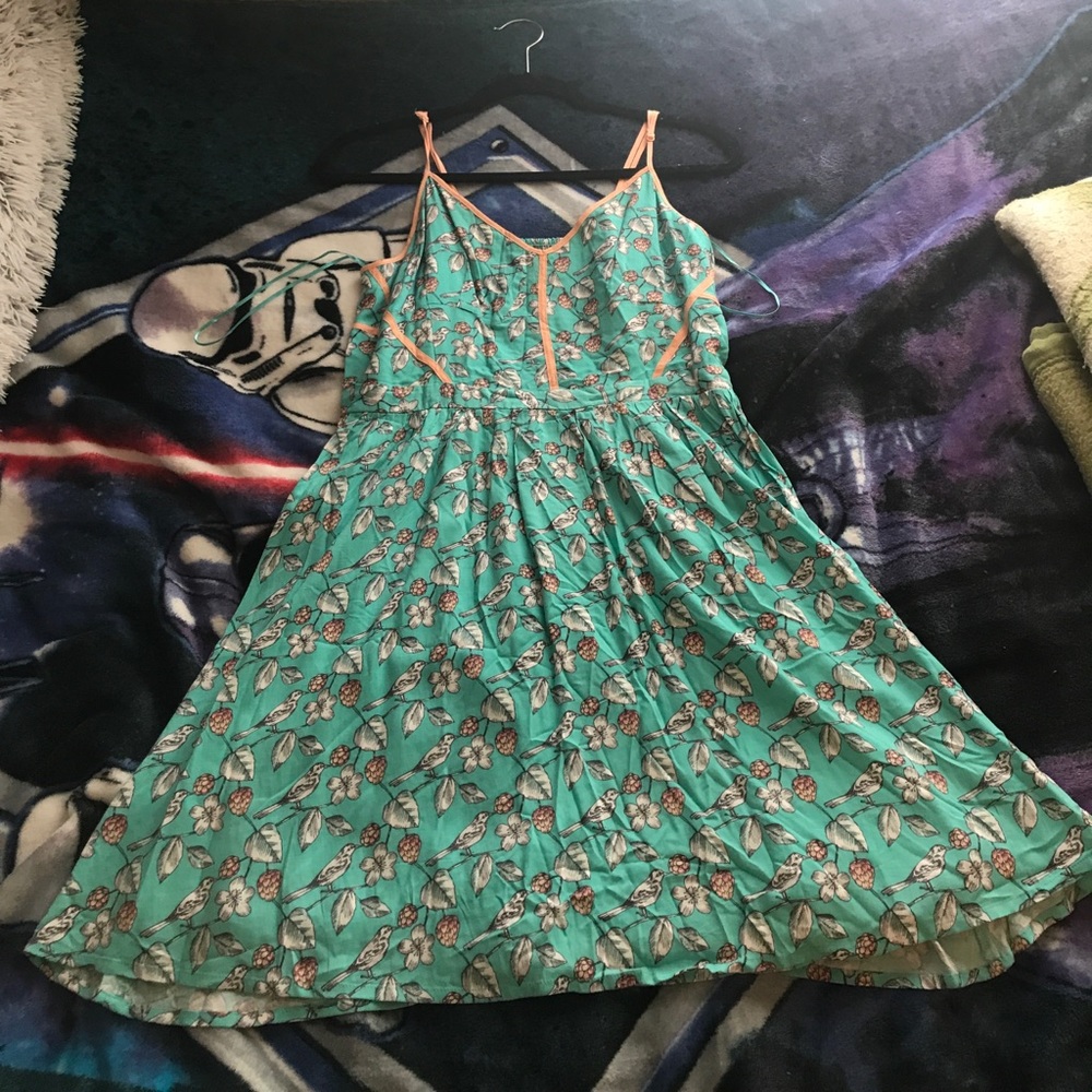 **NWOT**Bird print dress