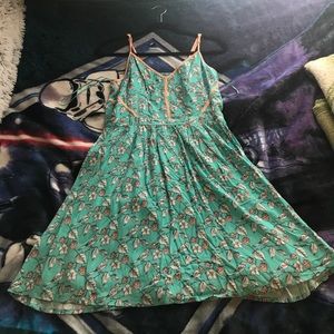 **NWOT**Bird print dress