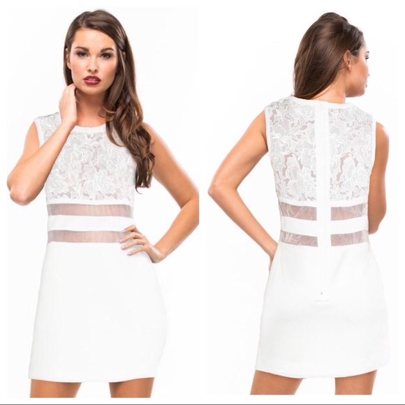 Cameo Dresses & Skirts - Cameo White Lace Dress