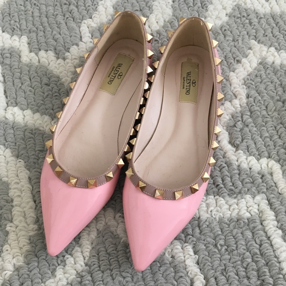 Pink rockstud shoes