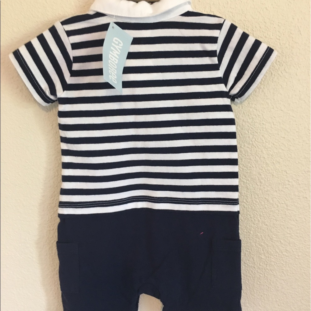 Adorable romper - Picture 2 of 3