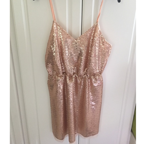 Skies Are Blue Juniors Rose Gold Dress - Picture 1 of 4